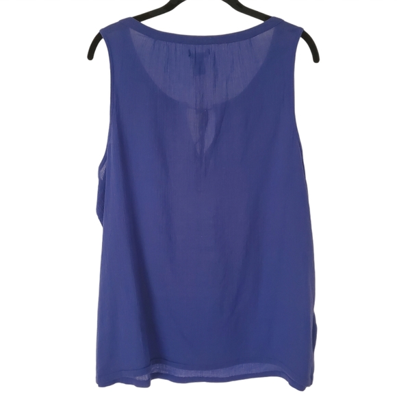 Gap Sleeveless Tank Embroidered Design - Picture 2 of 7